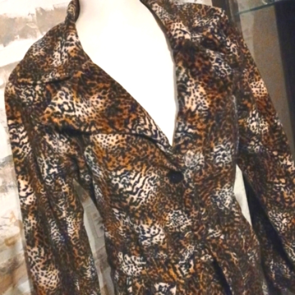 Formula X leopard jacket 🎂 - Picture 9 of 11